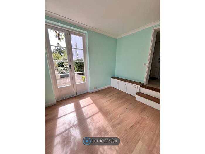1 Bedroom Detached House To Rent In Marlborough St Jude, Falmouth, TR11