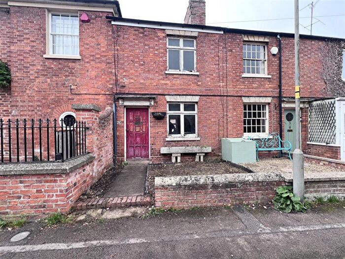 2 Bedroom Terraced House For Sale In Silver Street, Stony Stratford, MK11