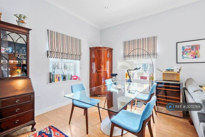 2 Bedroom Flat To Rent In Northpoint Square, London, NW1