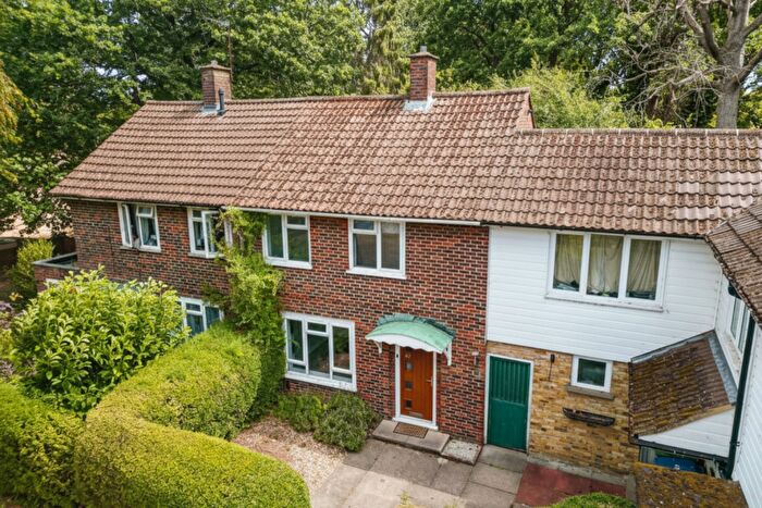 2 Bedroom Terraced House For Sale In Pondmoor Road, Bracknell, Berkshire, RG12