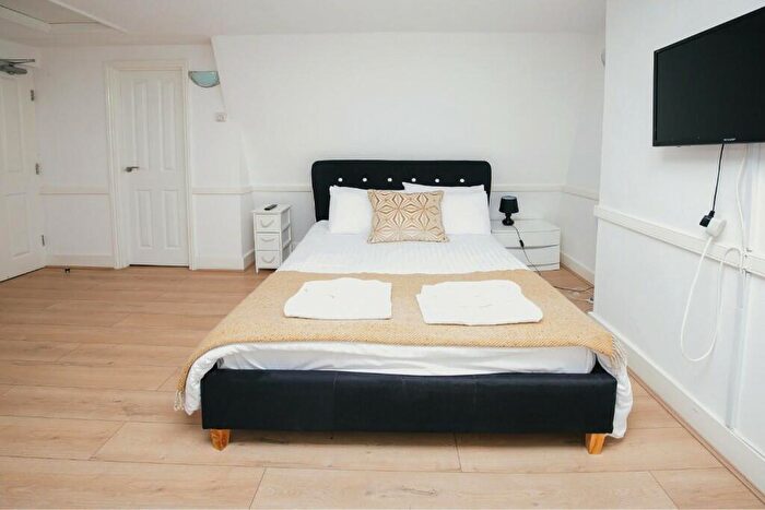 1 Bedroom Serviced Apartments To Rent In Newmarket Road, Cambridge, Cambridgeshire, CB5
