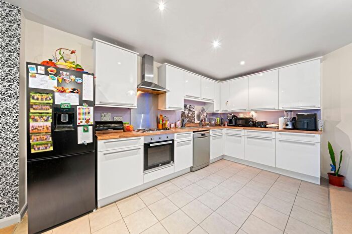 2 Bedroom Flat For Sale In Ealing Road, Trico House Ealing Road, TW8