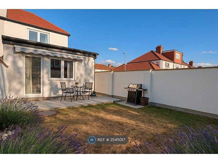 3 Bedroom End Of Terrace House To Rent In Chestnut Grove, Mitcham, CR4