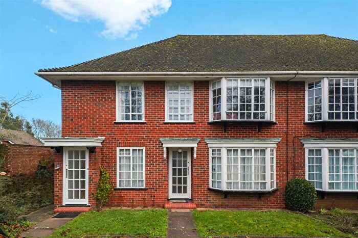 2 Bedroom Flat To Rent In London Road, Harrow On The Hill, HA1