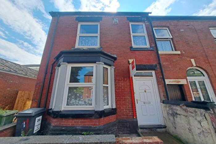 3 Bedroom End Of Terrace House To Rent In Perrin Street, Hyde, SK14