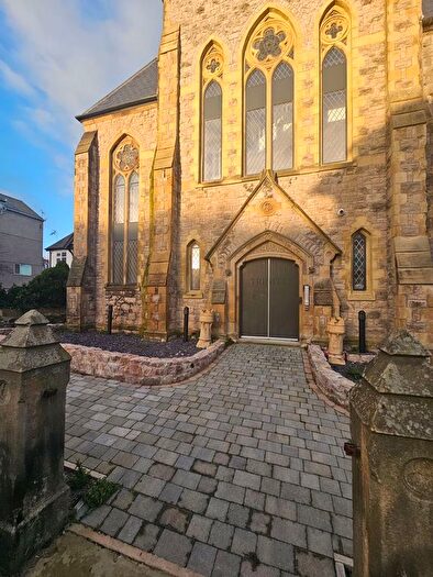 2 Bedroom Flat To Rent In Woodland Road West, Colwyn Bay, LL29