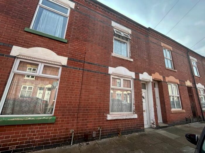 3 Bedroom Terraced House To Rent In Draper Street, Leicester, LE2