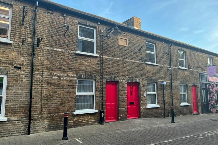 1 Bedroom Office To Rent In Crown Street, Brentwood, CM14