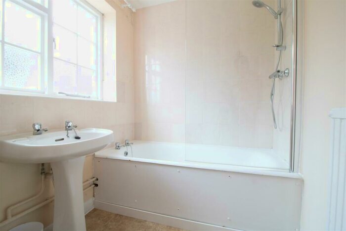 1 Bedroom Detached Bungalow To Rent In Plaistow Road, Kirdford, RH14