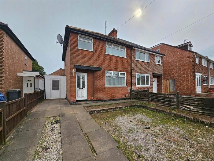 4 Bedroom Semi-Detached House To Rent In Bristol Avenue, Stadium Estate, Leicester, LE4