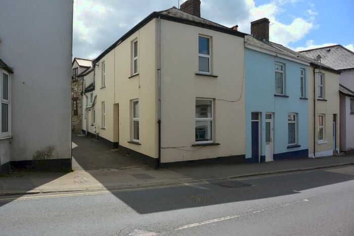 2 Bedroom Terraced House To Rent In Okehampton, EX20