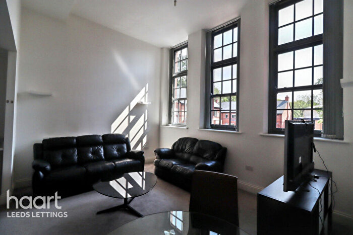 1 Bedroom Apartment To Rent In Victoria Gardens, Leeds, LS6