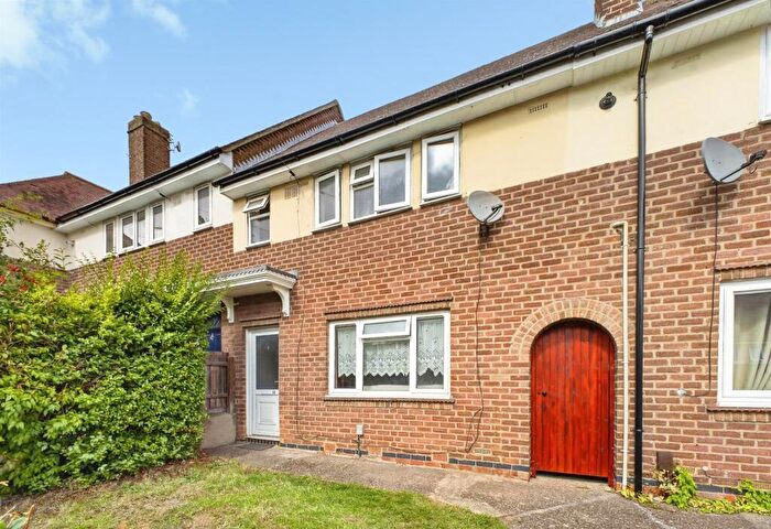 3 Bedroom Terraced House For Sale In Dorset Road, Northampton, NN2