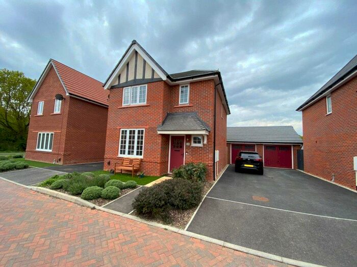 3 Bedroom Detached House To Rent In Sandy Hills, Binfield, Bracknell, RG42