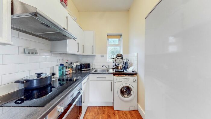 1 Bedroom Studio To Rent In Jasmine Grove, Anerley, SE20