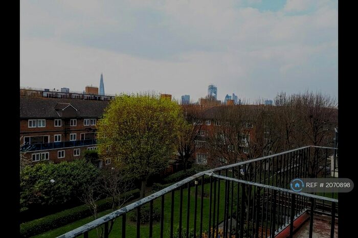 3 Bedroom Flat To Rent In Slippers Place, London, SE16