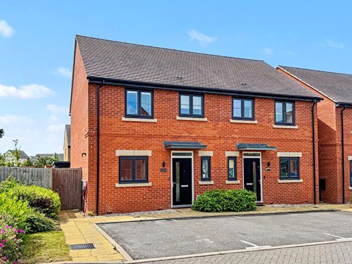 2 Bedroom Semi-Detached House For Sale In Clover Close, Wantage, OX12