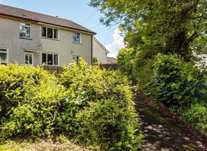 2 Bedroom Apartment / Flats For Sale In Titterington Gardens, Lisburn, BT27