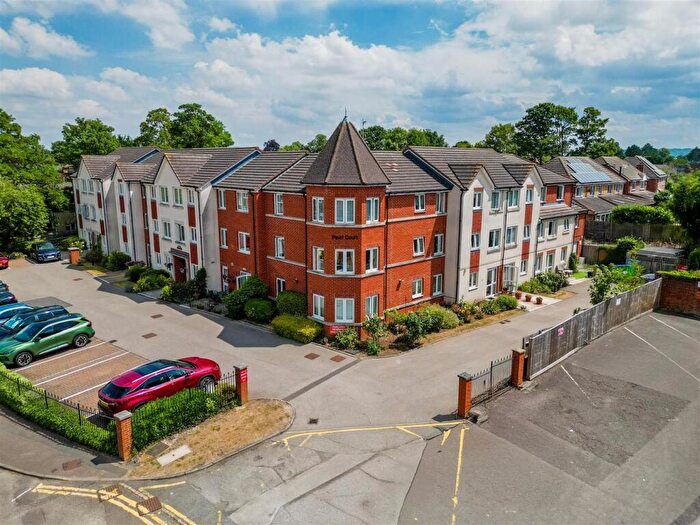 1 Bedroom Retirement Property For Sale In Croft Road, Aylesbury, HP21