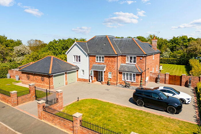 5 Bedroom Detached House For Sale In King Edward Mews, Newport, CB11