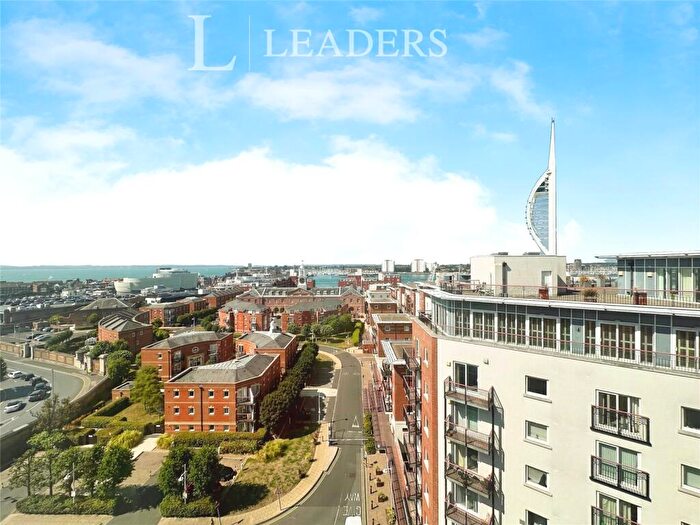 2 Bedroom Apartment For Sale In The Crescent, Gunwharf Quays, Portsmouth, PO1