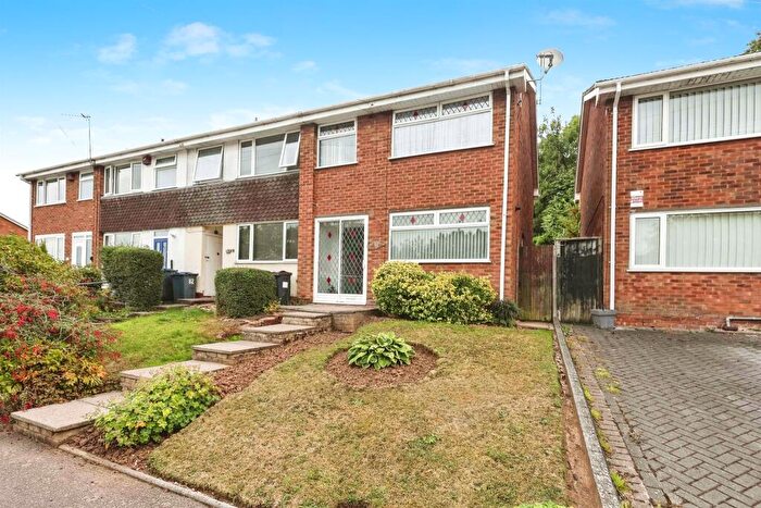 3 Bedroom End Of Terrace House For Sale In Ambleside, Birmingham, B32