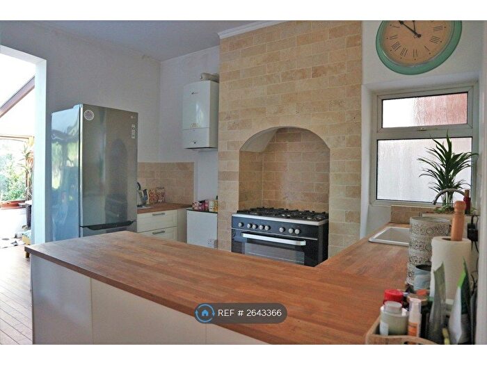 1 Bedroom Maisonette To Rent In Eden Road, London, CR0