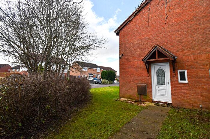 1 Bedroom Semi Detached House For Sale In Melford Drive, Prenton, CH43