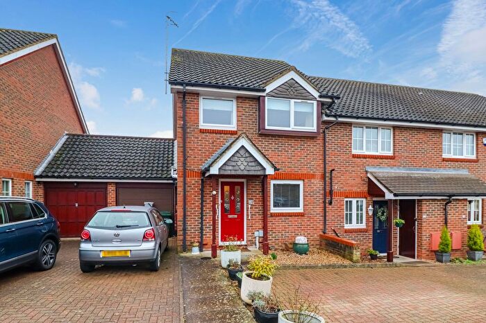 3 Bedroom End Terrace House For Sale In Mallard Road, Abbots Langley, WD5