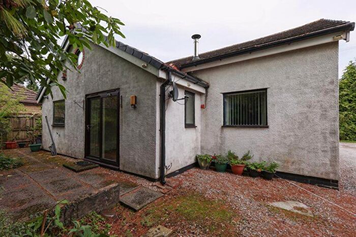 2 Bedroom Detached Bungalow For Sale In Greenfield Lane, Rochdale, OL16