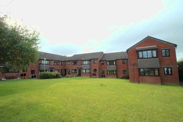 2 Bedroom Flat To Rent In Shaw Royd Court, Yeadon, Leeds LS19