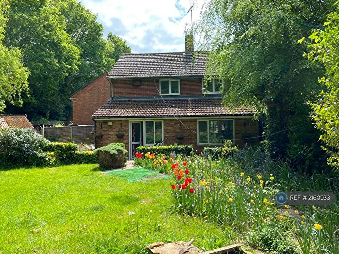 4 Bedroom End Of Terrace House To Rent In Preshaw Close, Southampton, SO16