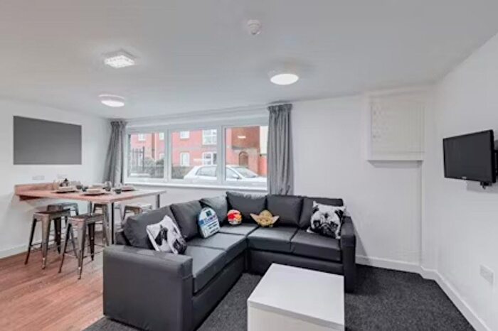 1 Bedroom Flat To Rent In Regent St, Plymouth, PL4