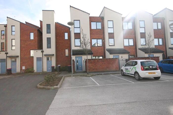 3 Bedroom Maisonette To Rent In Barrack Close, Lawley, TF3