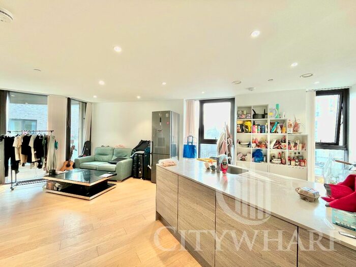 2 Bedroom Flat To Rent In Flat, Kingsland High Street, London, E8