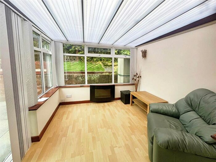 2 Bedroom Bungalow To Rent In Cowal Crescent, Glenrothes, Fife, KY6