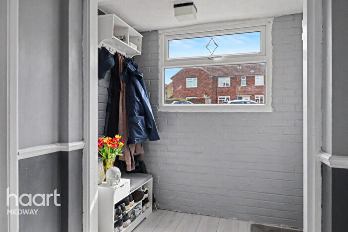3 Bedroom Terraced House For Sale In Northbourne Road, Gillingham, ME8