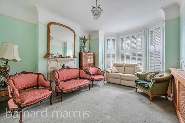 3 Bedroom End Of Terrace House For Sale In Beechcroft Road, East Sheen, London, SW14