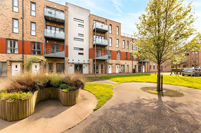 2 Bedroom Flat To Rent In Fitzgerald Place, Cambridge, Cambridgeshire, CB4