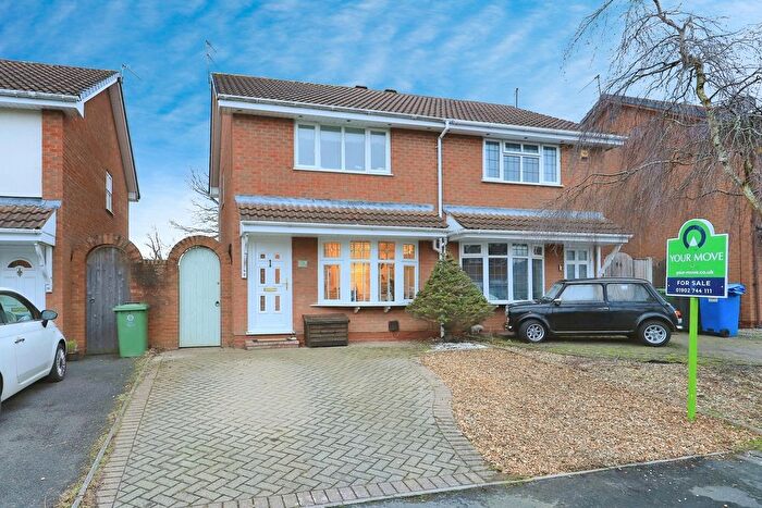 2 Bedroom Semi Detached House For Sale In Stephenson Drive, Perton, Wolverhampton, Staffordshire, WV6