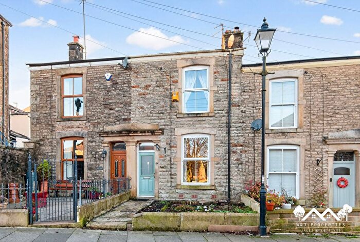 2 Bedroom Terraced House For Sale In Baynes Street, Hoddlesden, Darwen, BB3