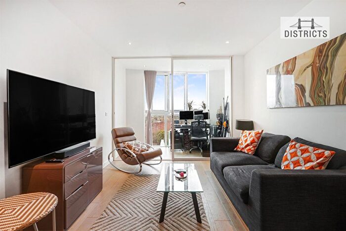 1 Bedroom Flat To Rent In Sky Gardens Wandsworth Road, SW8