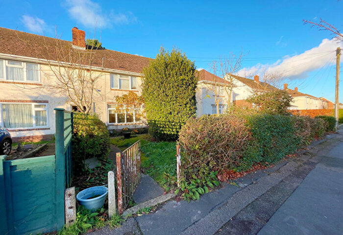 3 Bedroom Terraced House For Sale In Montgomery Avenue, Kinson, Dorset, BH11