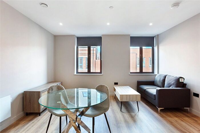 1 Bedroom Flat To Rent In The Pressworks, - Northwood Street, Birmingham, West Midlands, B3