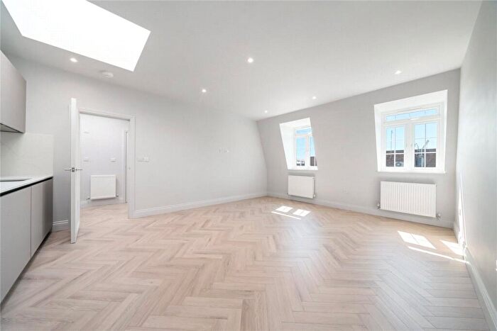 1 Bedroom Apartment To Rent In High Street, Edgware, HA8