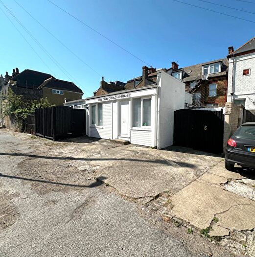 2 Bedroom Bungalow To Rent In Shakespeare Passage, Margate, Kent, CT9