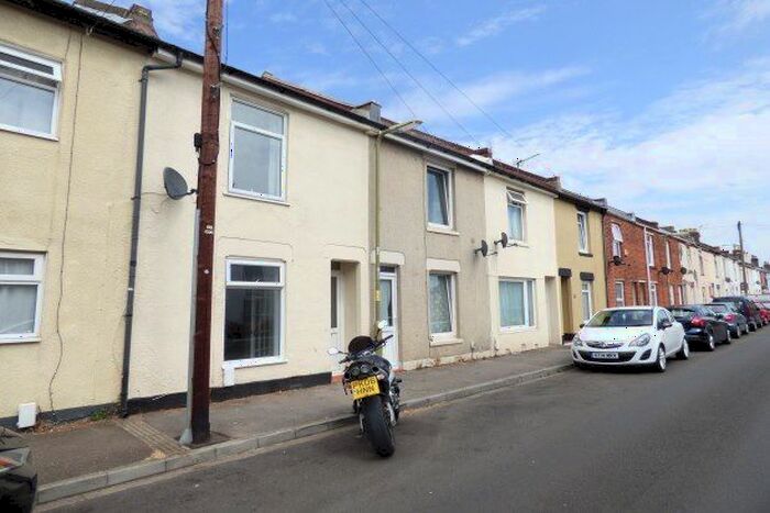 2 Bedroom Property To Rent In Leesland Road, Gosport, PO12
