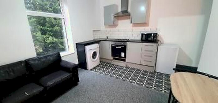 1 Bedroom Flat To Rent In Ash Tree Rd, Crumpsall, M8