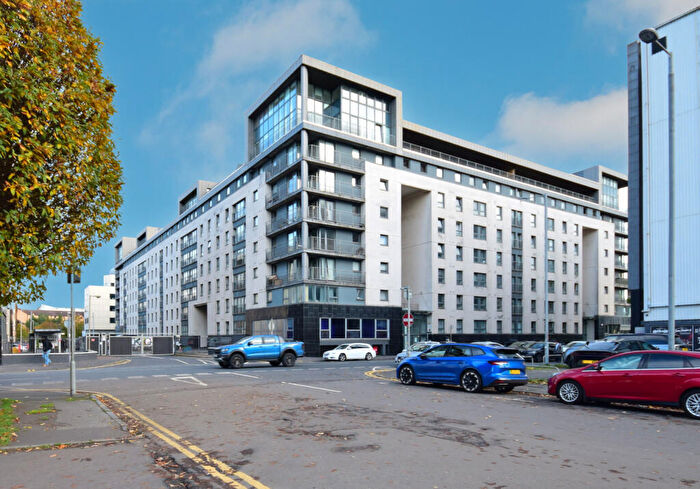 3 Bedroom Apartment For Sale In Wallace Street, Glasgow, G5