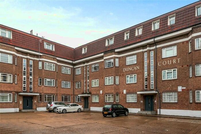 2 Bedroom Flat To Rent In Green Lanes, London, N21